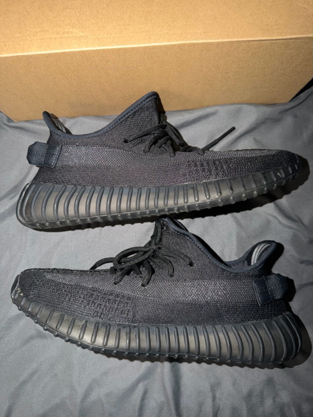 Adidas Yeezy Boost 350 V2 ‘Onyx’ Size 9M